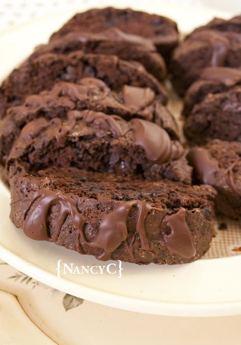 Triple Chocolate Biscotti from Crazy About Chocolate and a Giveaway! – NancyC Best Biscotti Recipe, Chocolate Biscotti Recipe, Word Cookies, Chocolate Biscotti, Biscotti Cookies, Biscotti Recipe, Crumpets, Triple Chocolate, Italian Desserts