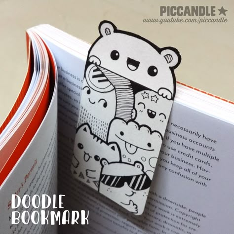 DIY ~ Mini Doodle Bookmark [Video] by PicCandle.deviantart.com on @DeviantArt Bookmark Drawing Ideas, Pic Candle Doodle, Doodle Bookmark, Bookmark Drawing, Stylo Art, Doodles Kawaii, Diy Collage, Arte Doodle, Mini Doodle