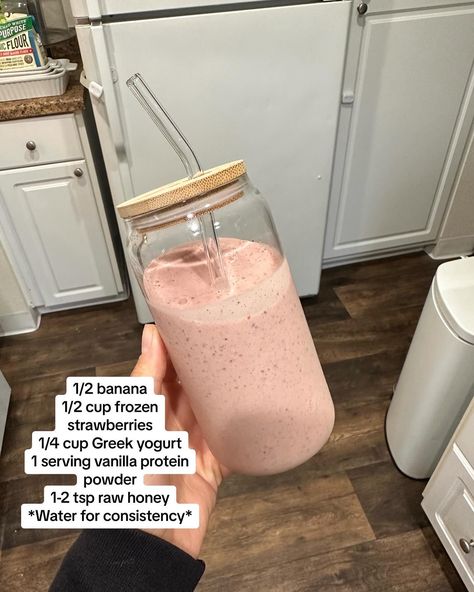 If you want to make your protein smoothies ACTUALLY taste good, then try one of these!! Full recipes included in each photo 👍🏽 Very Berry Smoothie Classic Strawberry Banana Berry my Chia My Date is Nutty The Classic Strawberry Great for an easy breakfast, lunch, or high protein snack - easily 30+ grams of protein in each one! Let me know which one you want to try 🫶🏼👇🏼 #pcos #pcosfood #pcosrecipes #highprotein #highproteinsmoothie #smoothierecipe #easyrecipe #quicklunch #quicksnack ... Smoothie Recipes High Calorie, Easy Good Smoothie Recipes, Best Protein Recipes, Smoothie Recipes No Protein Powder, Protein Shake Recipes No Banana, Smoothie Recipes Healthy Strawberry, Low Calorie High Protein Smoothies, Vanilla Protein Powder Recipes Smoothies, High Protien Smoothies