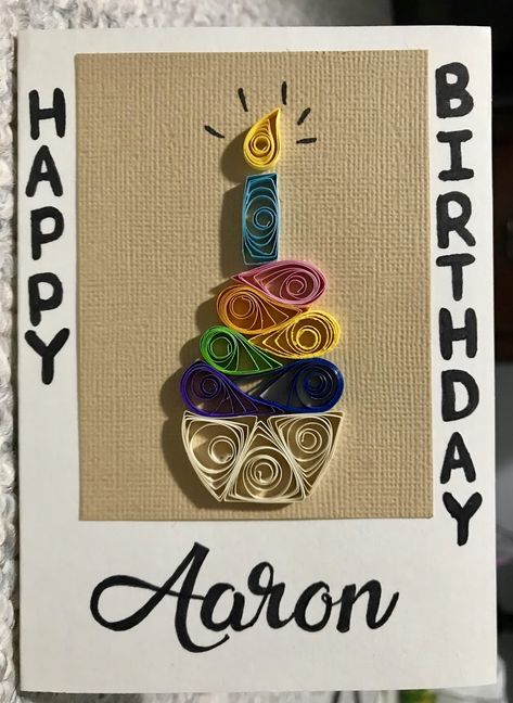 Easy Quilling Birthday Card, Quilling Ideas Greeting Card, Paper Quill Birthday Cards, Greeting Card With Quilling Paper, Quilling Ideas For Beginners Simple, Birthday Card Quiling, Quilling Ideas For Birthday Cards, Quilling Ideas Birthday, Birthday Quilling Ideas