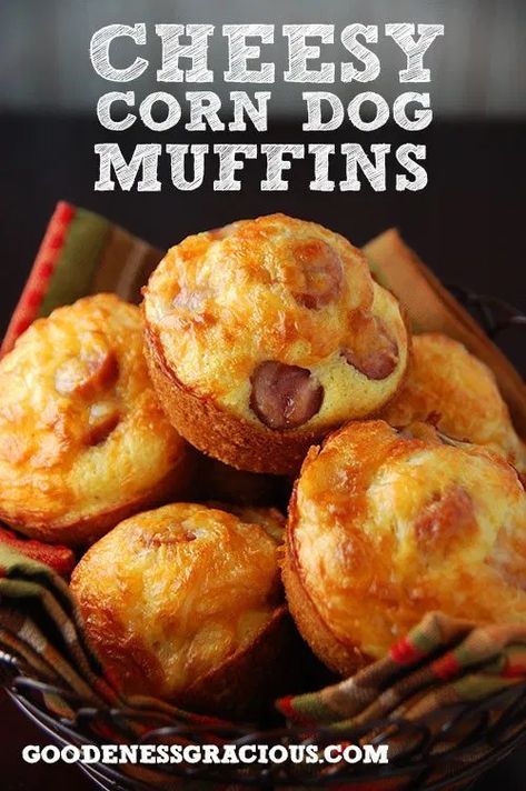 Dog Muffins, Corn Dog Muffins, Corndog Recipe, Mini Corn Dogs, Cheesy Corn, Jiffy Cornbread, Corn Dog, Muffin Tin Recipes, Hot Dog Recipes