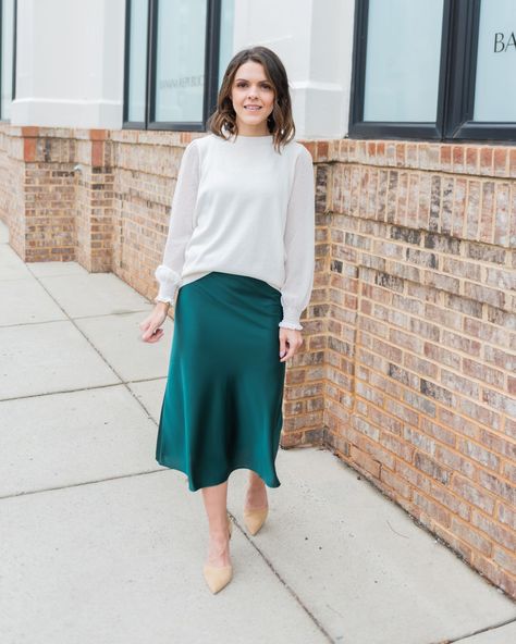 Satin Midi Skirt Outfits Spring, Teal Satin Skirt Outfit, Green Satin Skirt Outfit Winter, How To Style A Satin Midi Skirt, Green Satin Midi Skirt Outfit, Styling A Satin Skirt, Green Slip Skirt Outfit, How To Style Satin Skirt, Green Silk Skirt Outfit