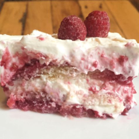 Lemon Raspberry Desserts, Raspberry Tiramisu, Lemon Tiramisu, Biscotti Recipes, Baked Goods Recipes, Homemade Baked Goods, Raspberry Desserts, Scone Recipes, Tart Dessert