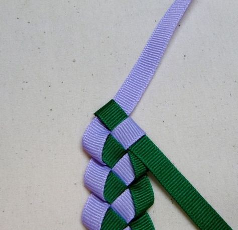 Graduation Leis Diy Ribbons, Money Lei Diy, How To Make Braids, Graduation Leis Diy, Grad Diy, Graduation Money Lei, Money Leis, Graduation Money Gifts, Hawaiian Crafts