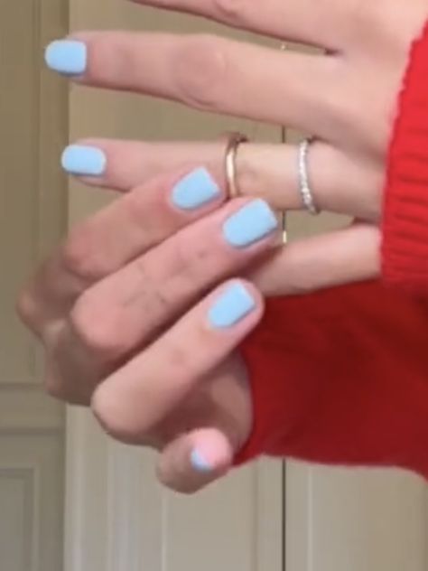 Sofia Richie Blue Nails, Sofia Richie Nail, Sophia Richie Nails, Sofia Richie Nails, Vibe Nails, Sophia Richie, Sofia Richie, Blue Rings, Blue Nails