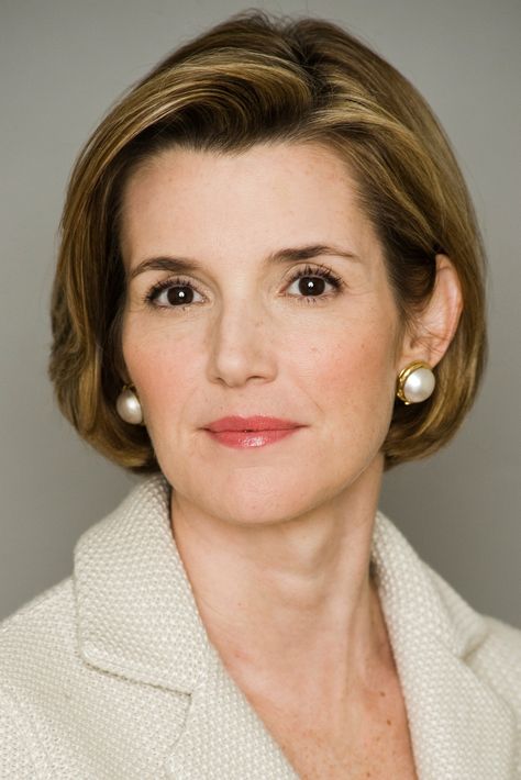 Sallie Krawcheck Embracing Myself, Women Role Models, Embrace Yourself, Motivational Thoughts, Women In Business, Badass Women, Difficult Times, Navy Blazer, Dress For Success