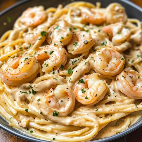 Spaghetti with Shrimp in Cream Sauce – Full Recipe Shrimp In Cream Sauce, Spaghetti With Shrimp Recipes, Shrimp Scampi Sauce, Pasta Lobster, Shrimp Cream Sauce, Spaghetti With Shrimp, Scampi Sauce, Shrimp Spaghetti, Creamy Spaghetti