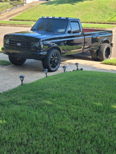 Bought it from a friend that bought it from a friend it sat for 12 years before I got it had faded red paint on it and parts that needed replacing  overall don't think I did to bad Diy Truck Mods, Dodge Dually, F350 Dually, Big Ford Trucks, Pickup Trucks For Sale, Dodge Diesel, Ford Trucks F150, Ford Powerstroke, Dually Trucks