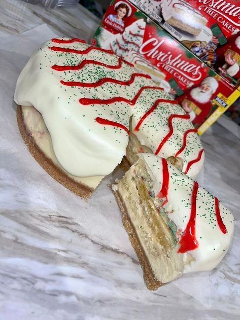 Christmas Tree Cheesecake, Christmas Cheesecake Recipes, Little Debbie Christmas Tree, Christmas Cheesecake, Little Debbie, Homemade Cheesecake, Easy Cheesecake Recipes, Tree Cake, Christmas Tree Cake