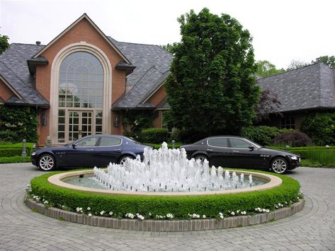 Driveway with Fountain Driveway With Fountain, Circle Driveway Landscaping, Water Feature Ideas, Front Driveway, Circle Driveway, Water Fountain Design, Home Fountain, Driveway Entrance, Driveway Design