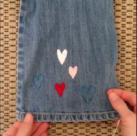 Chihuly-Inspired Cups Project · Craftwhack Embroidered Jeans Hearts, Heart Patch Jeans, How To Sew A Heart On Jeans, How To Embroider A Heart, Embroider A Heart, Rattoppare I Jeans, Dale Chihuly Art, Patched Jeans Diy, Jean Embroidery