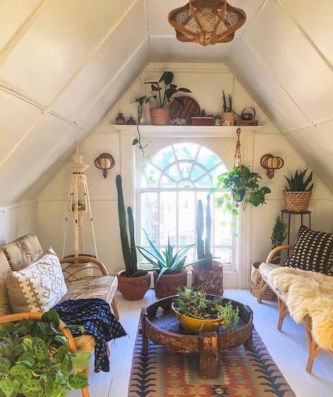 See this Instagram photo by @spirits.of.life • 14.1k likes Party Illustration, Decor Eclectic, Attic Renovation, Attic Remodel, Attic Bedroom, Attic Rooms, Trendy Bedroom, Glass Garden, Ideas Garden