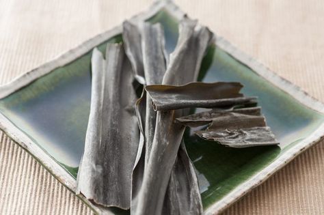 Kombu, a kelp seaweed with a robust flavor, thrives off the coasts of China, Japan and Korea. Because fresh kombu has a short shelf life, this seaweed is most often sold dried.... How To Make Crisps, Short Shelf, Paper Making Process, Chicken Gizzards, Vegetable Chips, Dehydrated Vegetables, Sea Vegetables, Sea Plants, Soup Broth