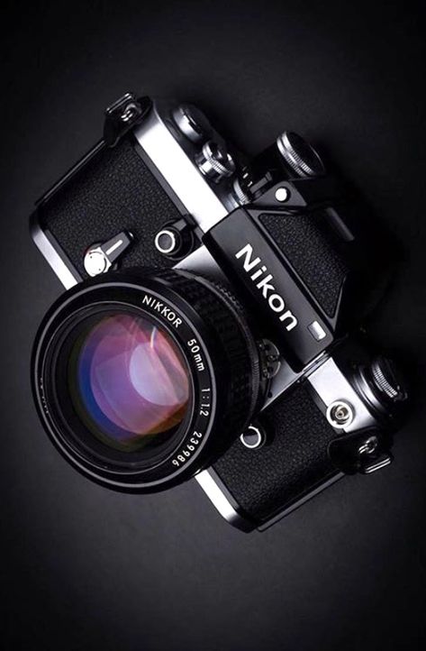 Nikon F2S + 50 f/1.2 Nikon F2, Fotocamere Vintage, Vintage Lenses, 35mm Camera, Nikon Photography, Film Cameras, Dark Wallpaper, Binoculars, Nikon