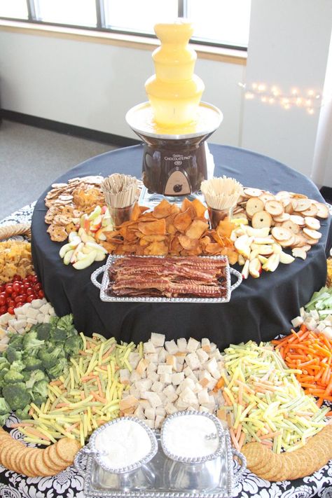 Nacho Fountain, Chocolate Fountain Ideas, Fondue Station, Chocolate Fondue Bar, Cheese Fountain, Chocolate Fountain Bar, Chocolate Fountain Recipes, Chocolate Fondue Fountain, Fondue Fountain