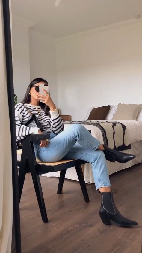 topshop on Instagram: @cocobeautea shows us how she's doing laid-back luxe this season... #TopshopStyle Shop via the 🔗 in bio. Women's Fashion Videos Trends, Video Style Ideas Clothing Fashion, Content Outfit Ideas, Clothing Photography Ideas Fashion, Video Style Ideas Clothing, Fashion Outfits Videos, Hannah Cocobeautea, Trendy Videos, Styling Jeans