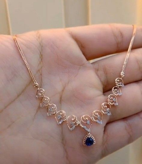 Nackles Design Simple, Daimond Nakeles, Simple Necklace Designs, Wedding Jewelry Sets Bridal Jewellery, Neck Pieces Jewelry, Antique Necklaces Design, Diamond Pendants Designs, Gold Earrings Models, Fancy Jewelry Necklace