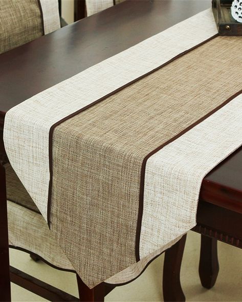 40 Amazing Table Runner Ideas for Modern Homes Christmas Quilting Ideas, Coffee Table Runner, Classic Coffee Table, Modern Table Runners, Rustic Table Runners, Table Runner Diy, Modern Farmhouse Table, Farmhouse Table Runners, Christmas Quilting