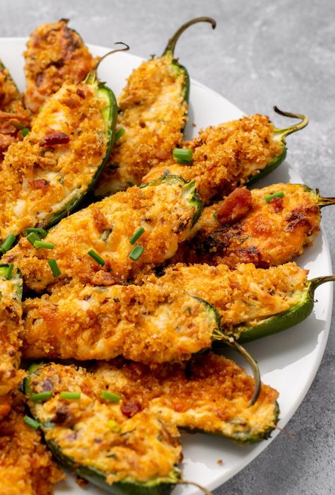 Easy Gluten-Free Jalapeño Poppers (Air Fryer Option) - Olivia's Kitchen Jalapeño Poppers Air Fryer, Gluten Free Jalapeno Poppers, Easy Appetizers For A Party, Appetizers For A Party, Jalapeño Poppers, Gluten Free Bread Crumbs, Gluten Free Appetizers, Easy Appetizers, Party Appetizers Easy