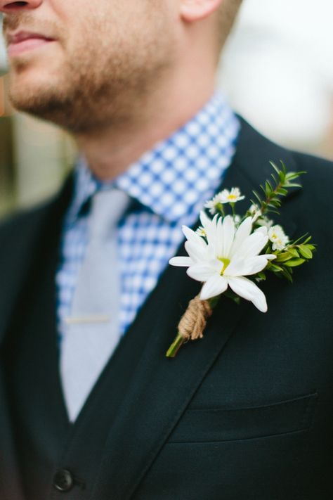 Daisy Boutonniere, Wedding Flowers Gypsophila, Wedding Flowers Tulips, Church Wedding Flowers, Wedding Flowers Sunflowers, Bright Wedding Flowers, Neutral Wedding Flowers, Wedding Flowers Peonies, Pastel Wedding Flowers