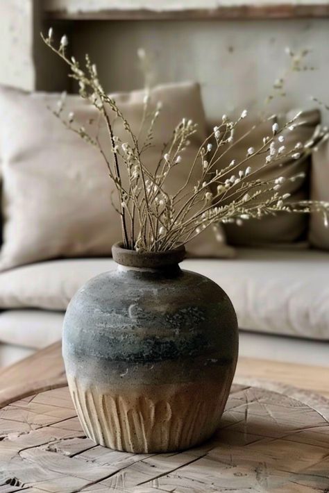 Organic Ornaments, Wabi Sabi Vase, Vase Ideas, Rustic Pottery, Living Room Loft, Hobby Room, It's Funny, Small Space Gardening, Farmhouse Dining Room