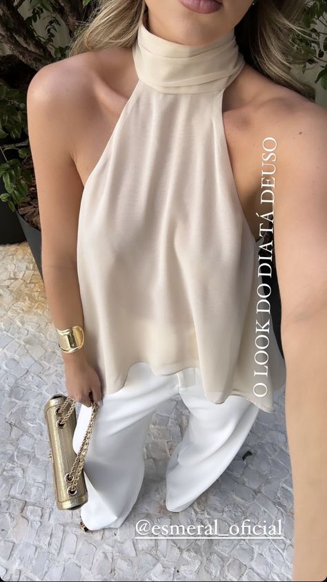 Silk Halter Top Outfit, Cancun Night Outfit, Elegant Summer Halter Top, Elegant Spring Halter Top, Elegant Luxury Backless Halter Top, Chic Luxury Fitted Halter Top, Summer Outfits Elegant, Chic White Fitted Halter Top, Halter Tops Outfit