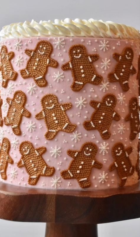 Gingerbread Gender Reveal Cake, Oh What Fun It Is To Be One Birthday Cake, Man Cake Design, Pink Christmas Cake, Gingerbread Man Cake, Pink Gingerbread Man, Holiday Cake Designs, Gingerbread Birthday Party, Christmas Birthday Cake