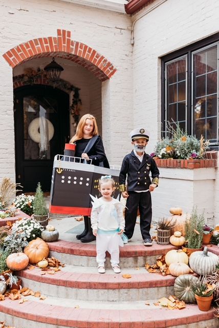 It can be hard to decide 3 kids halloween costumes, so last year we got creative! My oldest dressed up as the Titanic, my son Caption Smith and my youngest went as the iceberg that sunk it all (cutest iceberg ever)! Love this costume inspo and everything Halloween? Check out Honeyhousewife for my white chocolate candy corn cookie recipe & more! 3 Kids Halloween Costumes, Iceberg Costume, Candy Corn Cookie, Titanic Costume, Cookie Halloween, Corn Cookies, Drop Cookie, Candy Corn Cookies, Dear Husband