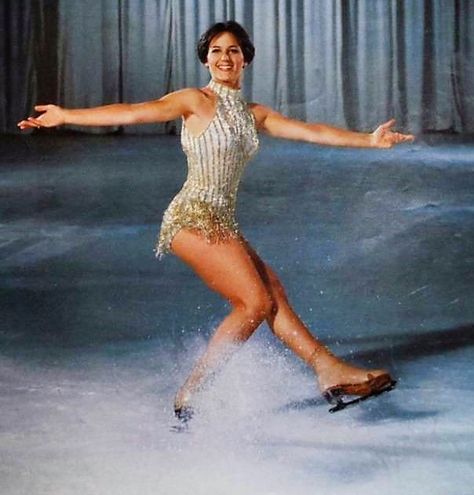 Happy birthday to Olympic Gold Medallist & World Figure Skating Champion Dorothy Hamill! #figureskating #iceskating #figureskatinghistory #skatinghistory #sportshistory Dorothy Hamill, Ice Skating, Figure Skating, Skating, Happy Birthday, History, Birthday, Gold, Instagram