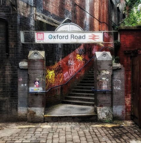 Oxford Road Station captured by thisisourmanchester 📸🐝 Manchester Oxford Road, Cool Outfits For Men, British Isles, College Life, Sheffield, Manchester, Oxford, England, Road