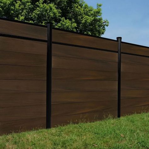 Farmhouse Fence, Home Fencing, Wood Fencing, Composite Fencing, Wood Fence Design, Yard Inspiration, House Fence Design, Privacy Fence Designs, Front Fence