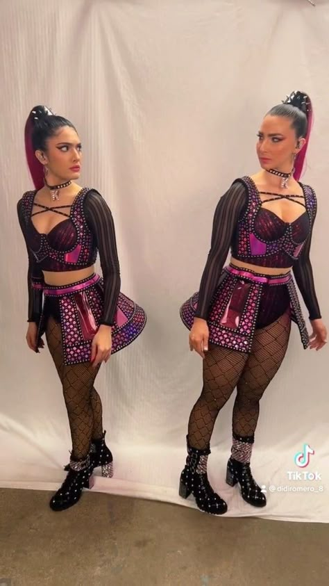 Broadway Rave Outfit, Six The Musical Outfits, Six The Musical Outfit Ideas, Six The Musical Inspired Outfits, Katheryn Howard, Musicals Theatre, Musical Outfits, Musical Jokes, Katherine Howard