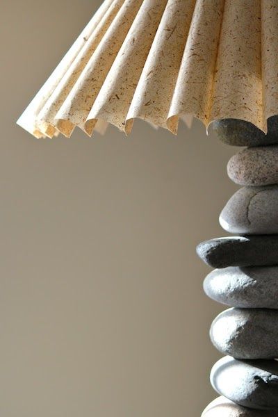 While traveling, I had seen a table lamp made from smooth ocean stones, I loved it. My husband, David and I decided we wanted a floor lamp a... Fun Lamps, Rock Stacking, Rock Crafts Diy, Rock Floor, Rock Lamp, Diy Table Lamp, Best Desk Lamp, Stone Candle Holder, Stone Bath Mat