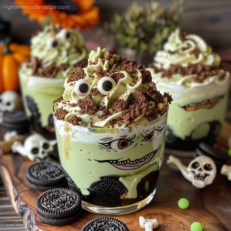 Learn to make Zombie Dirt Pudding Cups with layers of Mint Oreos, green pudding, and candy eyeballs. A fun and spooky Halloween treat! Deviled Strawberries Recipe, Green Pudding, Deviled Strawberries, Dirt Pudding Cups, Pudding Cup Recipes, Dirt Pudding, Candy Eyeballs, Yummy Desserts Easy, Cheesecake Ice Cream