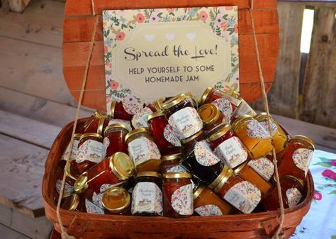 Jam Wedding Favors Display, Wedding Jam Favors, Jam Jars Wedding, Wedding Favor Basket, Wedding Favors Diy, Jam Jar Wedding, Wedding Favor Sayings, Jam Wedding Favors, Jam Favors