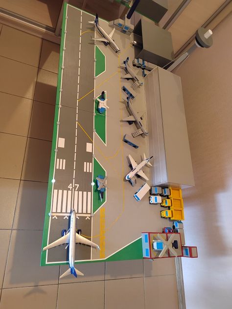 Children's airport is made of wood and plastic Diy Kid Activities, Creative Kids Crafts, Miniature Crafts, Childhood Toys, Creative Kids, Pretend Play, Drawing For Kids, Diy For Kids, Activities For Kids