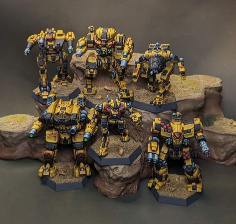 Battletech Terrain Ideas, Battletech Paint Schemes, Mecha Diorama, Battletech Mechs, Battletech Art, Adeptus Arbites, Battletech Miniatures, Battle Tech, Art Techno