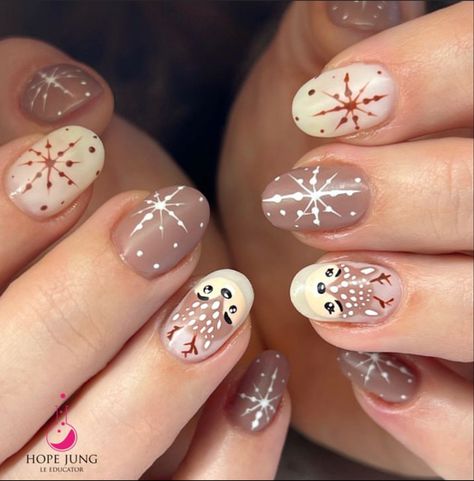 Sweet deer and snowflakes! Loving this neutral pallet for the holidays ❄️​​​​​​​​ ​​​​​​​​ @lightelegancehq ​​​​​​​​​​​​​​​​ ​​​​​​​​​​​​​​​​ #lightelegancegel #lightelegance #lefaves #lerocks #holidayseason #holidaynails #christmas #christmasnails #lebuttercreams #ledesertdreams #lemightyjungle #nailart #handpainted #nailpro #lebrandambassador #whatsinsidematters #nails #nailsoftheday #mke #mkenails #mkesalon #leeducator #mkexplore #almondnails #christmastreenails #pastelchristmas Deer Nails, Neutral Pallet, Winter Deer, Christmas Tree Nails, Christmas Manicure, Light Elegance, Winter Nail Art, Winter Nail, Nail Pro