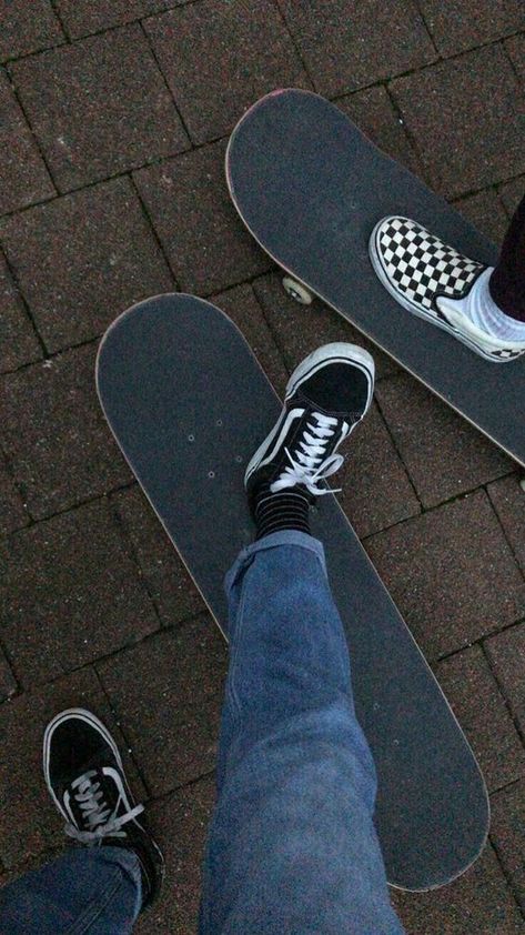 SKATE AESTHETIC WITH MONOCHROME CHECKERBOARD VANS Player Aesthetic Boy, Vans Aesthetic Grunge, Van Shoes Outfit, Vans Aesthetic Outfit, Skater Boys Aesthetic, Abercrombie Aesthetic, Vans Outfit Aesthetic, Skater Girl Outfits Aesthetic, Checkerboard Aesthetic