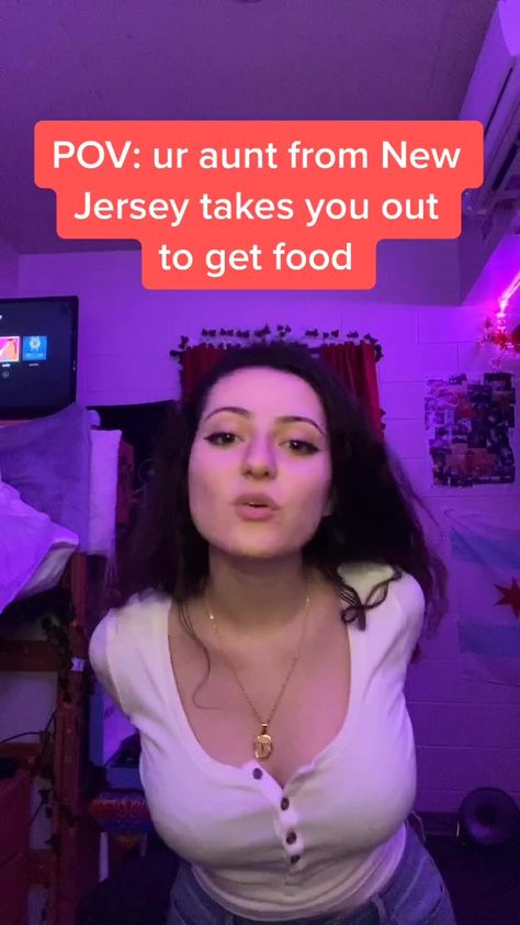 Aunt From New Jersey, Hannah Montoya, Food Advice, Best Aunt, Awesome Videos, New Jersey, Tik Tok, Youtubers, Funny