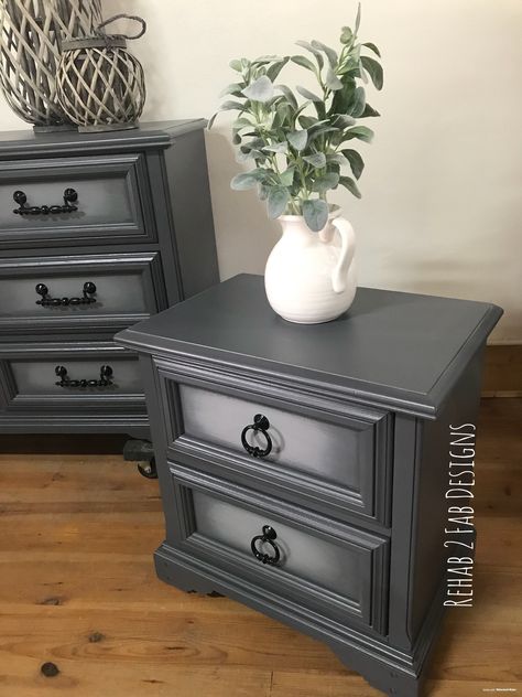 Vintage Basset Furniture updated with our “Shades of Grey” finish using color blending. Furniture Painting Techniques, Chalk Painting, Furniture Update, Diy Furniture Renovation, Furniture Rehab, Painting Furniture Diy, Furniture Renovation, Diy Furniture Table, Refurbished Furniture