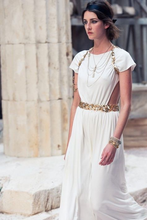 . Greek Fashion Modern, Greek Inspired Fashion, Ancient Greek Dress, Greek Outfit, Greek Style Dress, Greece Dress, Greek Dress, Greece Outfit, Greece Fashion