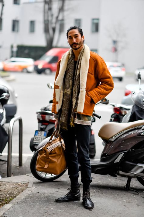 Tony Thornburg, Gq Mens Style, Mens Fashion Swag, Fitness Fashion Outfits, Milan Men's Fashion Week, Mens Fashion Smart, Hipster Mens Fashion, Mens Fashion Inspiration, Mens Fashion Jeans