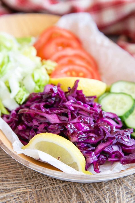 Kebab Salad Recipe, Turkish Red Cabbage Salad, Turkish Cabbage Salad, Salad With Red Cabbage, Turkish Side Dishes, Kebab Salad, Slow Cooker Red Cabbage, Kebab Shop, Doner Kebabs