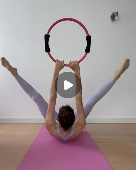 Magic Circle Workout, Pilates Circle Ring Exercises, Magic Circle Pilates, Pilates Ring Exercises, Pilates Workout Plan, Pilates Videos, Pilates Video, Arm Circles, Exercise Plans