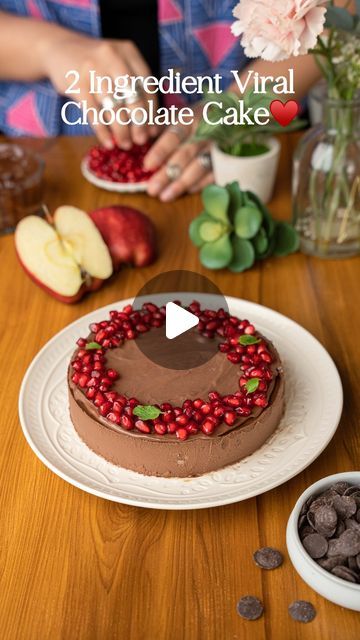 Apple And Chocolate Cake, Chocolate And Apple Desserts, Cake Recipes In Microwave, Chocolate Cake Made With Apples, Apple Chocolate Mousse, Apple And Chocolate Recipes, Chocolate Apple Cake, Apple Chocolate Desserts, Apple Chocolate Cake