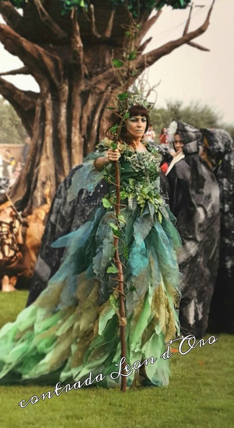 Mother Earth Costume, Dryad Costume, River Goddess, Mother Nature Costume, Costume Concept, Tree Costume, Troll Costume, Fairy Witch, Flower Costume