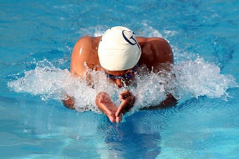 How To Swim Breaststroke, Correct a Screw Kick, and Common Faults with Correcting Practises | HubPages Shane Ryan, Breaststroke Swimming, Swim Technique, Swimming Pictures, Swimming Strokes, Swimming World, I Love Swimming, Swimmers Life, Swimming Equipment