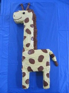 Giraffe Birthday Cakes, Safari Themed Party, Giraffe Birthday Parties, Giraffe Cake, Giraffe Party, Giraffe Cakes, Jungle Thema, Giraffe Birthday, Zoo Birthday