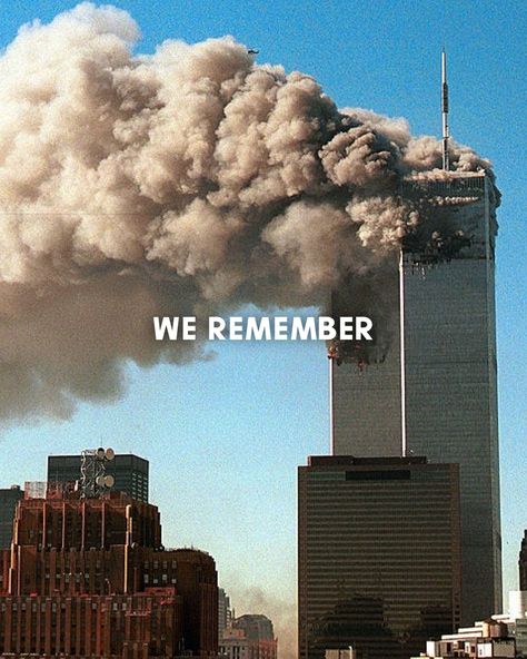 Twin Towers Collapse, World Trade Center Pictures, World Trade Center Attack, World Trade Center Nyc, Hometown Heroes, We Will Never Forget, New York City Travel, Twin Towers, Very Busy